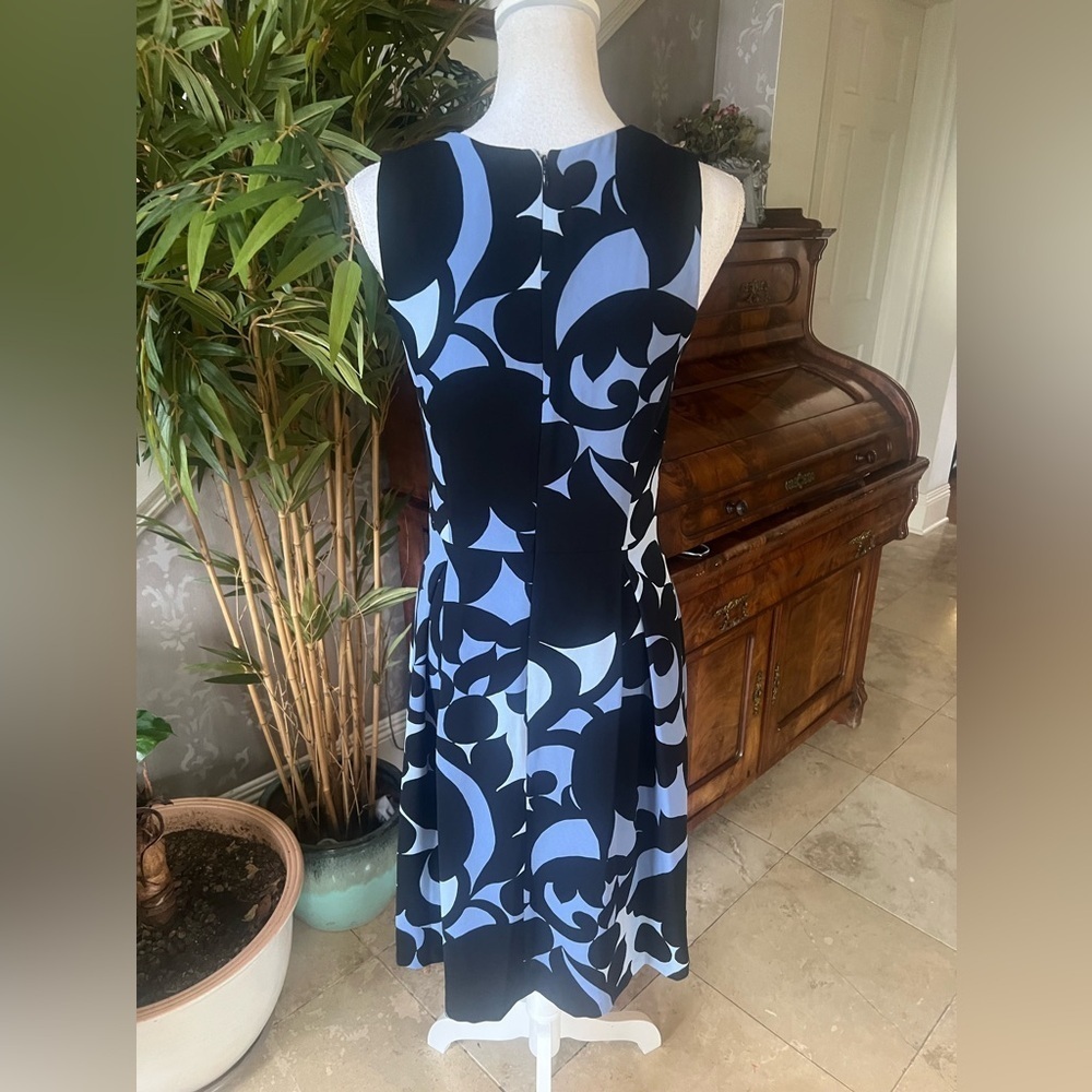Ann Taylor sleeveless dress V-neck fully lined back zipper size 4T NWOT - Picture 15 of 16